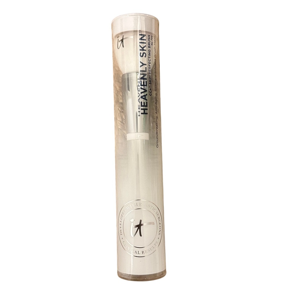 IT Cosmetics Heavenly Skin CC+ Skin Perfecting Brush